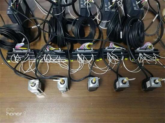 號(hào)外！號(hào)外_三菱定位新用法：FX5U內(nèi)置32軸總線(xiàn)定位！